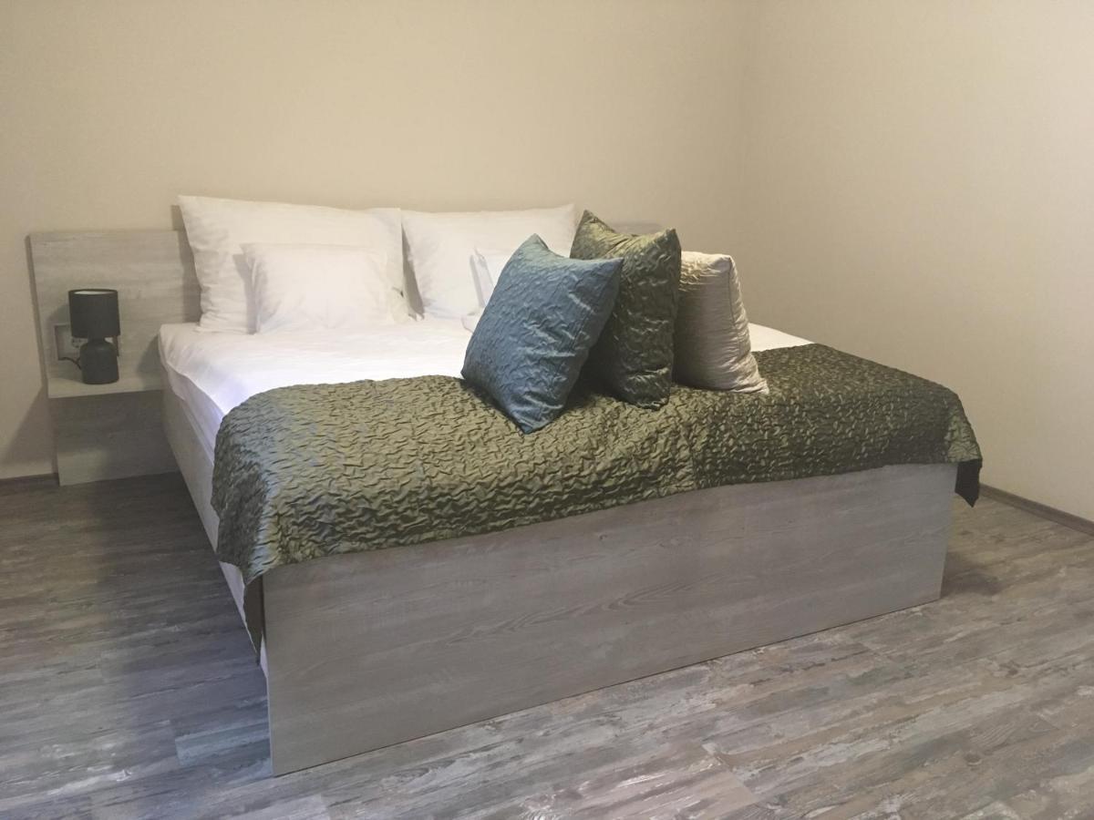 Tiszavilag Pihenohaz Hotell Tiszakécske Exteriör bild